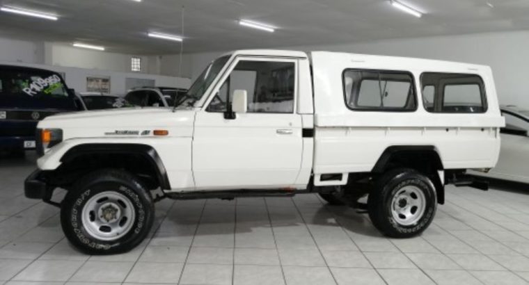 Toyota Land Cruiser 70 P Single Cab