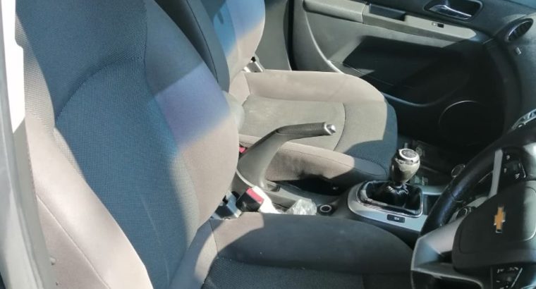 CRUZE 1.6 2015 USED SPARES FOR SALE