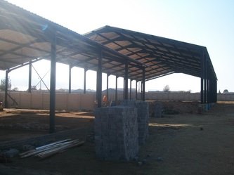 STEEL STRUCTURES FOR WAREHOUSES, PIGGERIES, CHICKEN HOUSES, MALLS