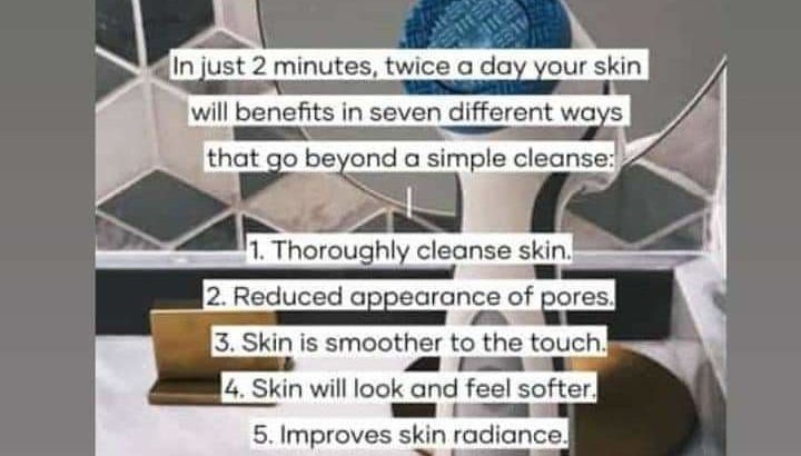 LumiSpa facial cleansing device