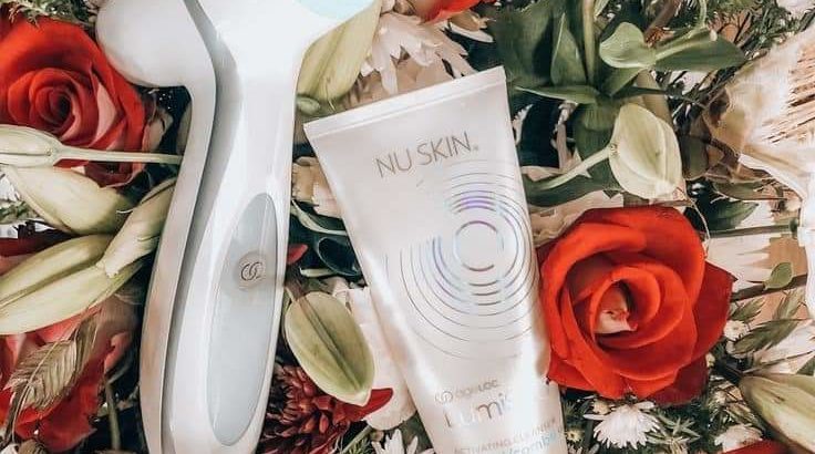 LumiSpa facial cleansing device
