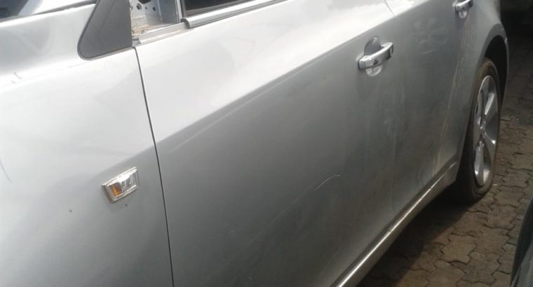 CHEV CRUZE LT STRIPPING FOR SPARES