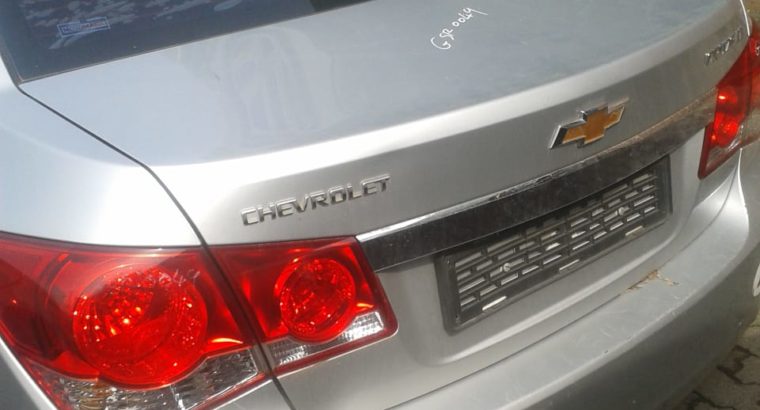 CHEV CRUZE LT STRIPPING FOR SPARES