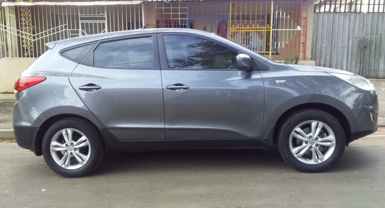HYUNDAI IX35 2.0