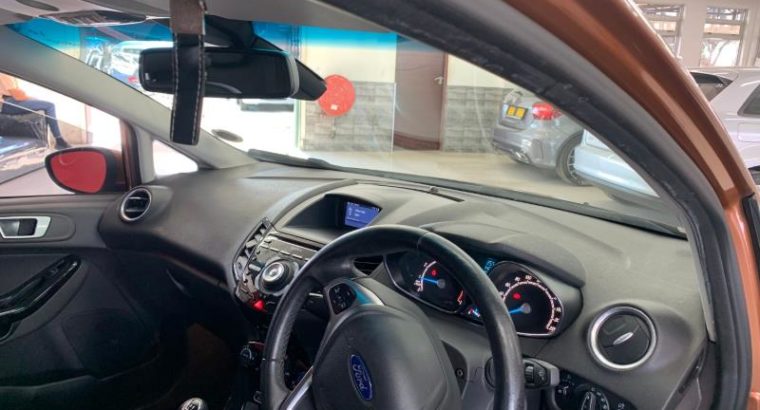 2016 Ford fiesta