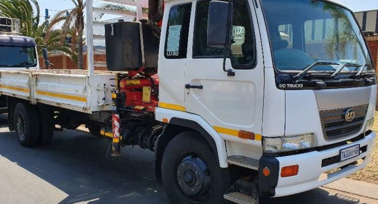UD 90 Crane truck