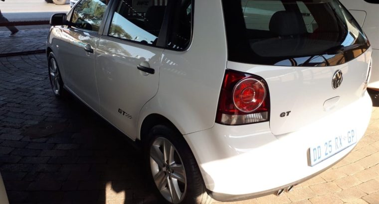 Volkswagen (VW) – Polo Vivo GP 1.6 Hatch 5 Door GT