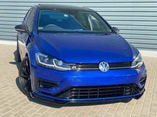 Volkswagen golf R