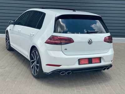 Volkswagen golf R