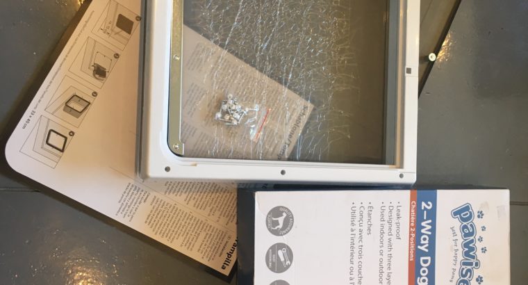 2-way dog flap brand new