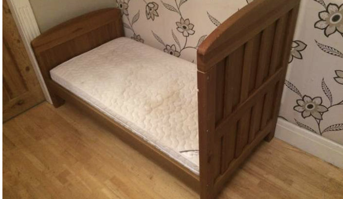 Cot bed