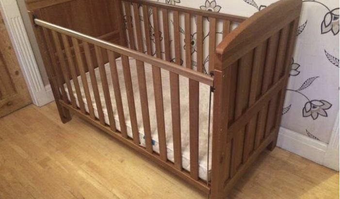 Cot bed