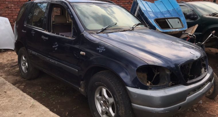 Mercedes-Benz ML270 W163 CDI 2000 Navy Used Spares Parts