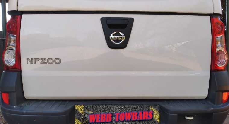 Nissan NP200 Standard/Detachable Towbars