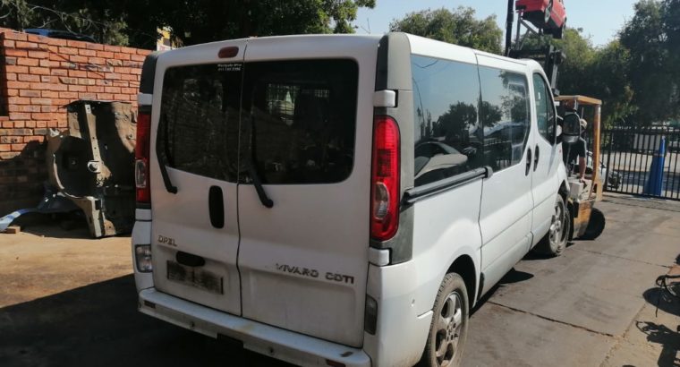 OPEL VIVARO 1.9CDTI STRIPPING FOR SPARES