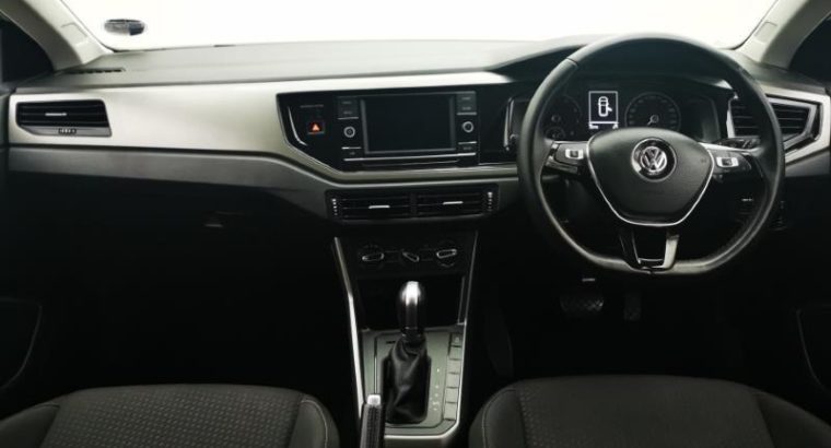Volkswagen Polo Hatch 1.0TSI Comfortline Auto
