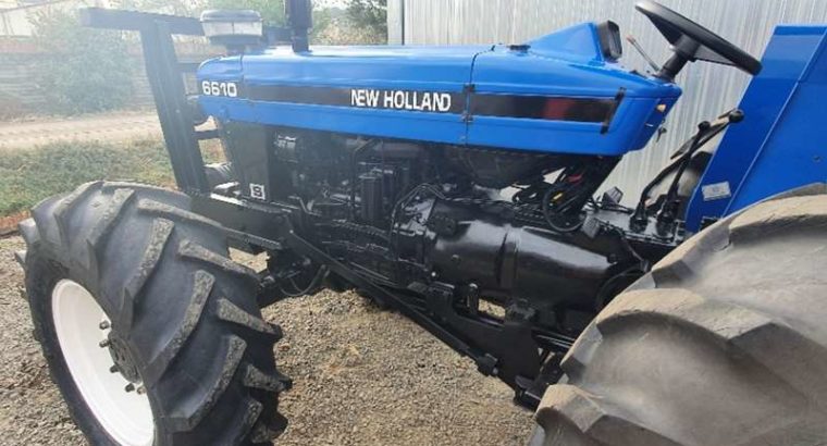 2007 New-Holland-Tractor-4wd- for sale in good condition