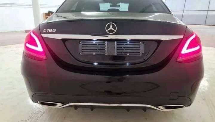 Mercedes Benz