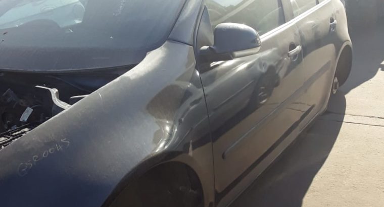 VW GOLF STRIPPING FOR SPARES