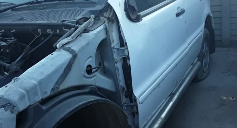 MERCEDES ML 270 STRIPPING FOR SPARES