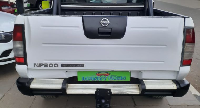 NISSAN NP 300 HARDBODY D/C
