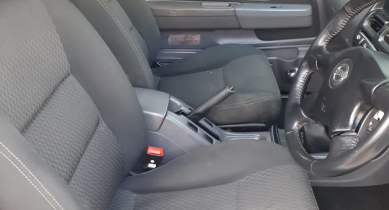 NISSAN NP 300 HARDBODY D/C