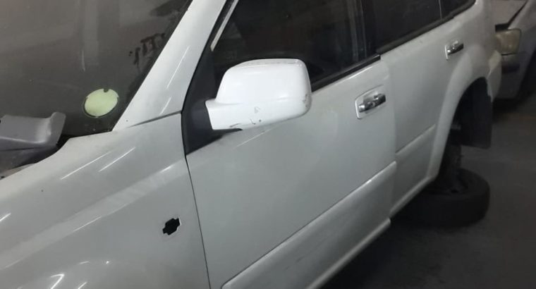 NISSAN X-TRAIL STRIPPING FOR SPARES