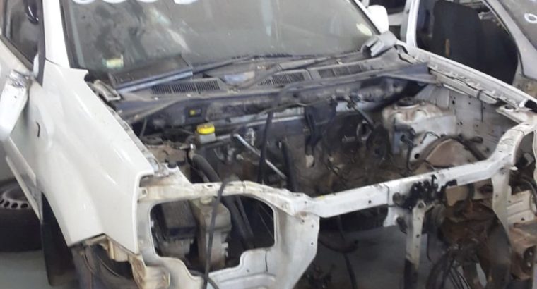 NISSAN X-TRAIL STRIPPING FOR SPARES