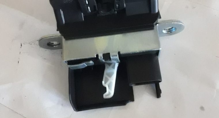 VW GOLF V BOOT LOCK FOR SALE