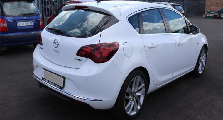 Opel Astra Hatch 1.6 Turbo Sport