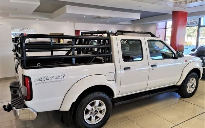 Nissan NP300 Hardbody 2.5Tdi 4×4 D/Cab