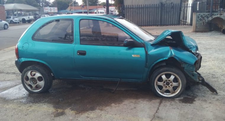 Opel corsa B/Lite stripping for spare parts