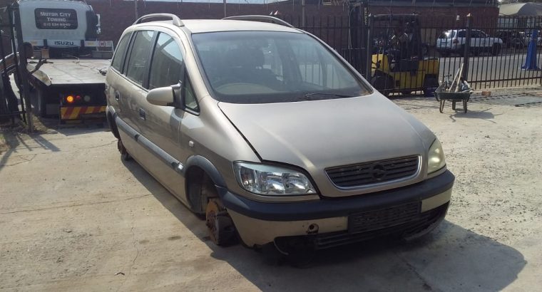 Opel Zafira 2.2 Auto stripping for spare parts