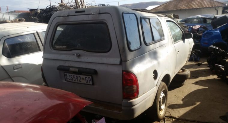 Opel Corsa B bakkie stripping for used spare parts
