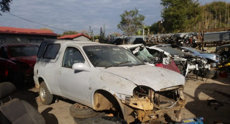 Opel Corsa B bakkie stripping for used spare parts