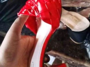 Female foot wear