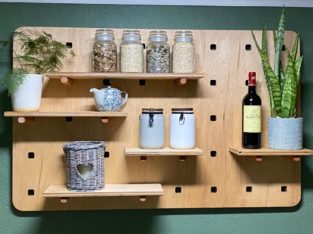 Medium pegboard set
