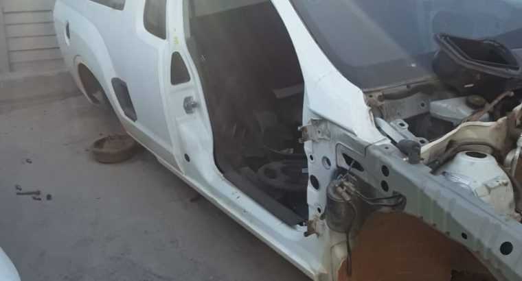 OPEL CORSA GAMMA 1.4 LVD STRIPPING FOR SPARES