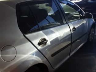VW GOLF 5 2.0 FSI STRIPPING FOR SPARES