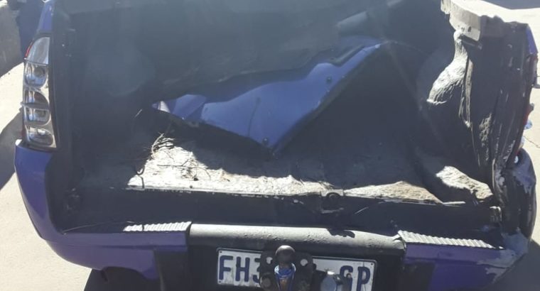 OPEL CORSA GAMMA 1.8 STRIPPING FOR SPARES
