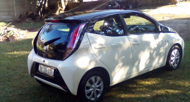 2016 TOYOTA AGO. 1.0. X.PLAY in a good condition