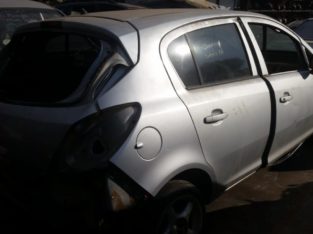 used spare parts for sale-Opel Corsa D 4door