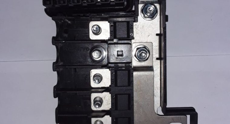 POLO VIVO FUSE RELAY BOX FOR SALE