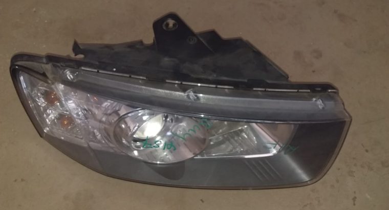 Chev Captiva headlamp for sale