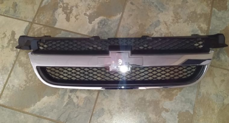 Grills for sale for chev and new and used spares