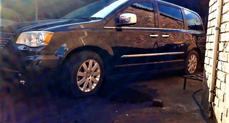 Chrysler Grand Voyager 2.8 2007-2015 used parts for sale