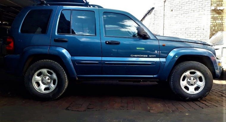Jeep Cherokee 2.4 KJ 2002-2007 used spare parts for sale