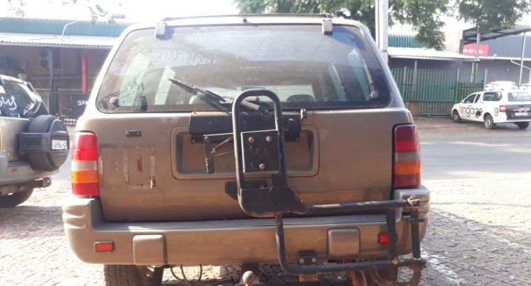 Jeep Grand Cherokee 4.0 ZJ used body spares for sale