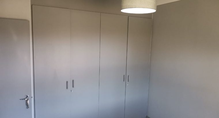 2 BEDROOM APARTMENT in KENILWORTH PARK, Cape Town, 7708