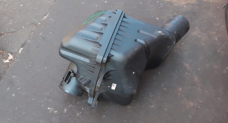 Chevrolet Captiva 2.4 LE9 Used Air Filter Box & Spares